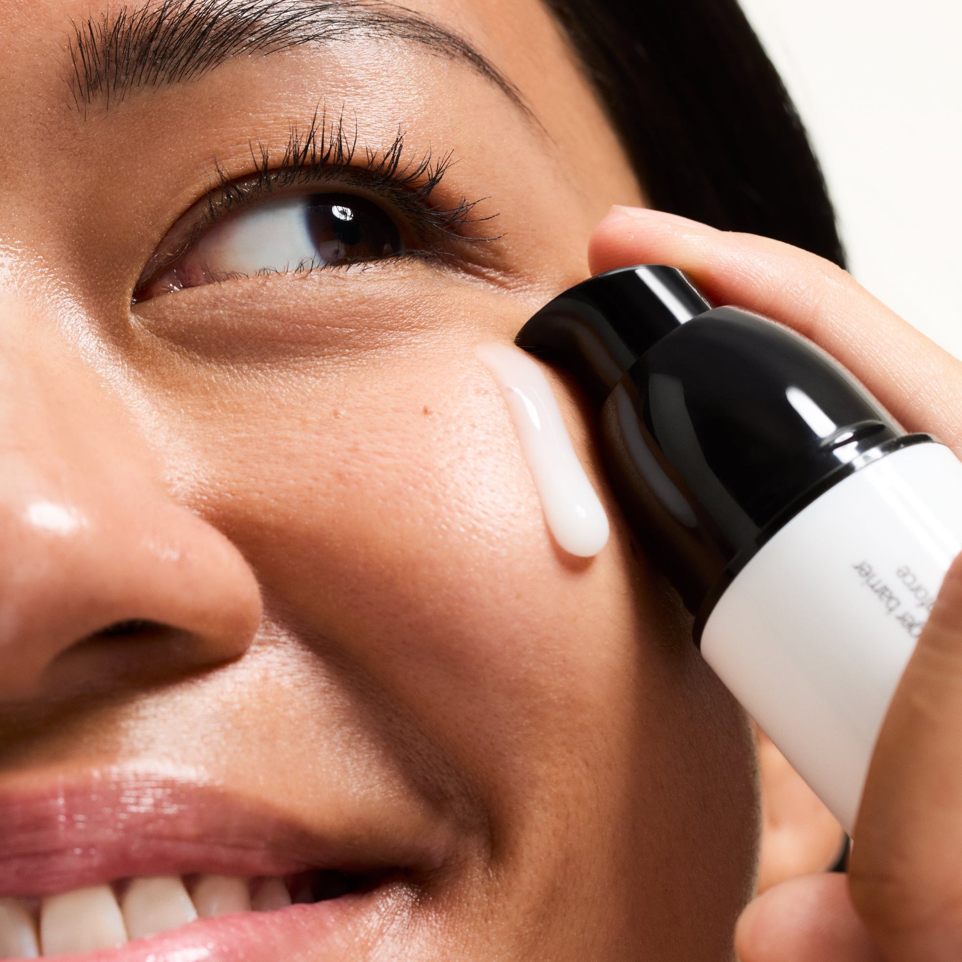ectoin-hydro-barrier-serum-r0 Ectoin-Globals_Texture-bottle.jpg