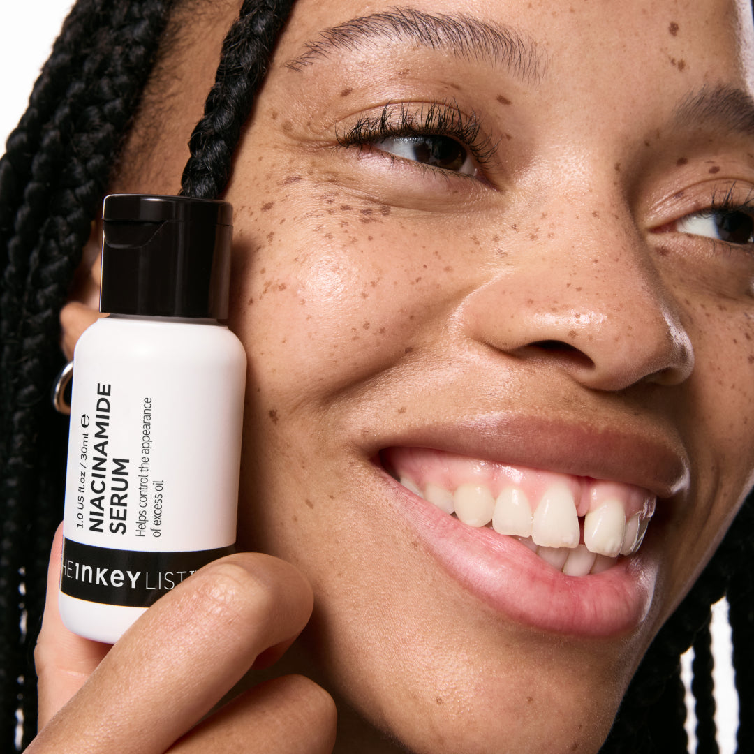 10-niacinamide-serum-duo-k3 Model01_d6be0920-41bd-4df2-8281-5a1face2e177.jpg