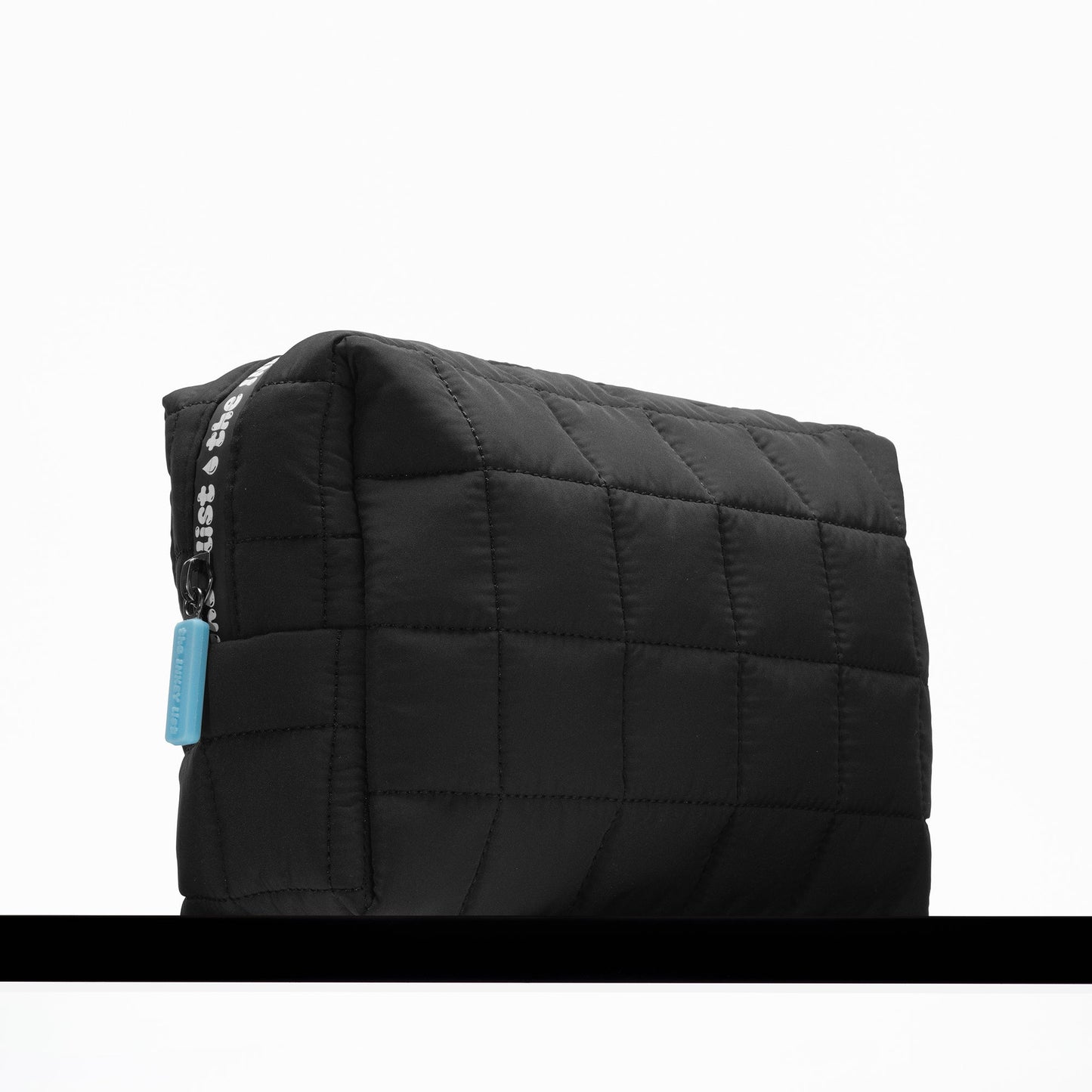 the-inkey-list-washbag-t5 washbag-hydration-05.jpg